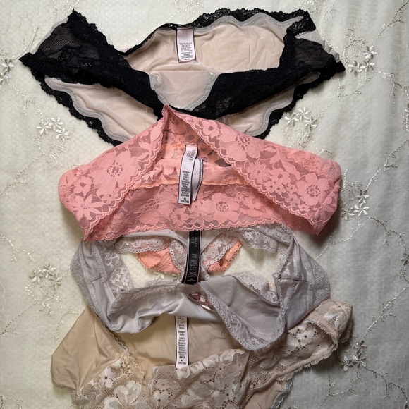 victoria’s secret lace panty bundle (4‑pack) – all size medium - Picture 4 of 6